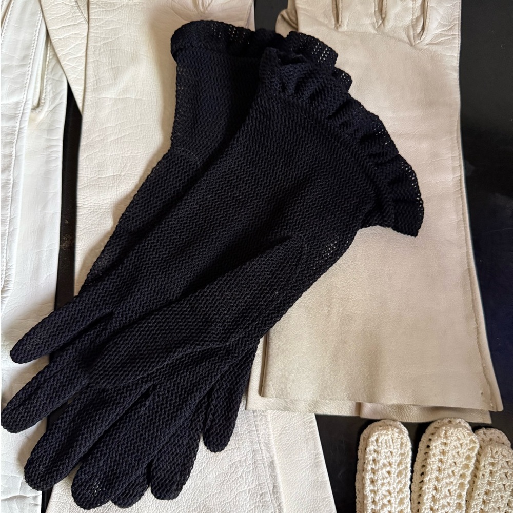 Black, Cream vintage Gloves 5 pairs 3 pairs kid gloves 2 pairs of lace gloves